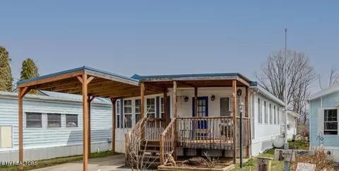 1135 Kinglet St, Townsend, TN 37882