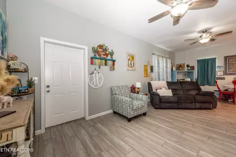 4632 Salem Rd, Greenback, TN 37742 photo 2