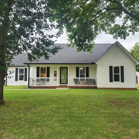 2306 Centertree Dr, Murfreesboro, TN 37128
