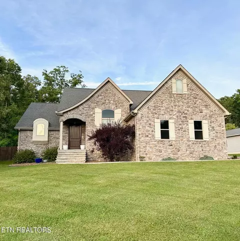 129 Canary Ct, Crossville, TN 38555