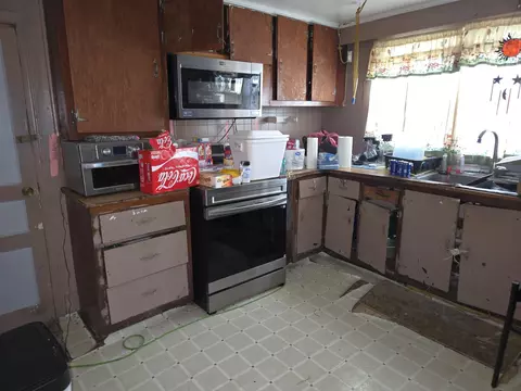 Kitchen - 433 Womack St, Doyle, TN 38559 photo 1 of 3