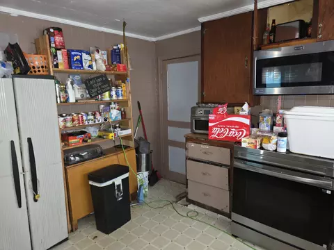 Kitchen - 433 Womack St, Doyle, TN 38559 photo 3 of 3