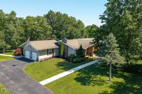 2205 Hidden Cove Rd, Cookeville, TN 38506