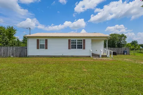 167 S C St, Hillsboro, TN 37342