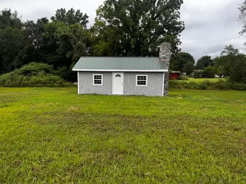 58 Campbell Ln, Huntland, TN 37345