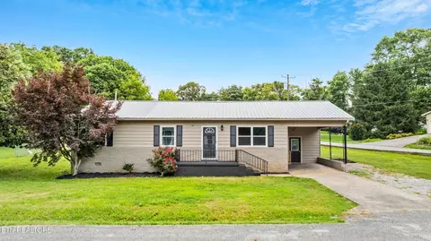 224 Meadow Ln, Sweetwater, TN 37874