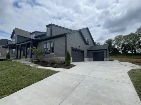 197 Phillips Bnd, Spring Hill, TN 37174 photo 2