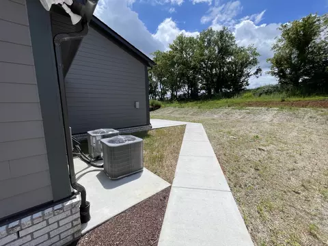 197 Phillips Bnd, Spring Hill, TN 37174 photo 40