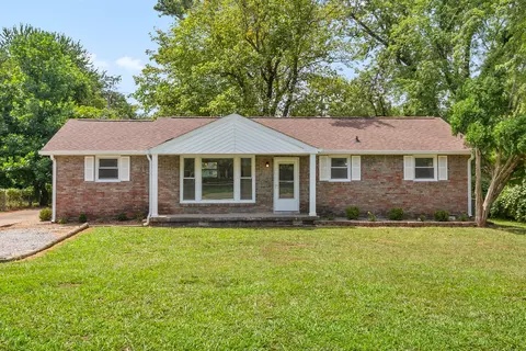 203 Charlemagne Blvd, Clarksville, TN 37042