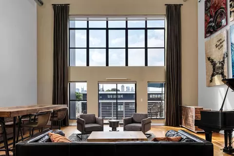 1352 Rosa L Parks Blvd #402, Nashville, TN 37208