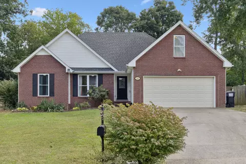 1647 Barrywood Cir E, Clarksville, TN 37042