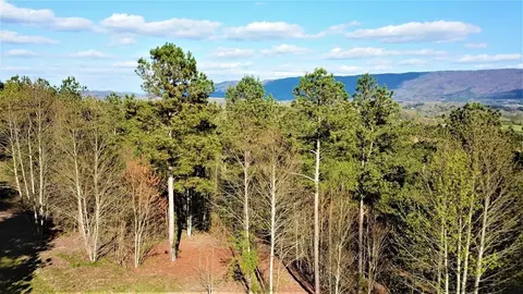 609 Co Rd, Etowah, TN 37331