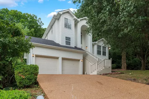 221 Walking Horse Hl, Nashville, TN 37211