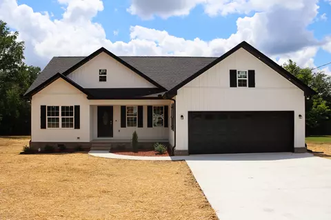 646 Ragsdale Rd, Manchester, TN 37355
