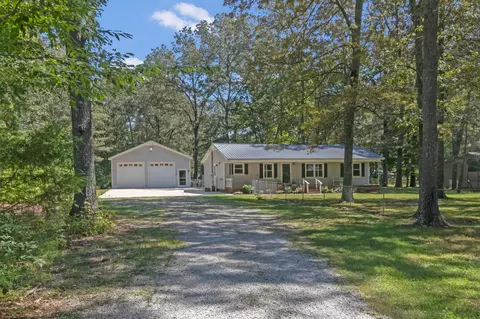 1180 Belmont Rd, Manchester, TN 37355
