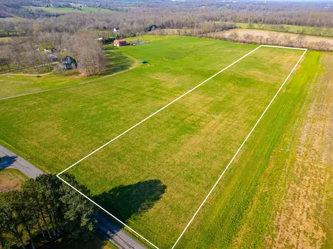 3 Armstrong Rd, Springfield, TN 37172