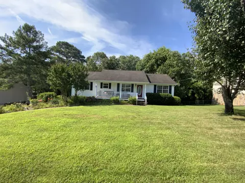 211 Glenda Ln, Ringgold, GA 30736