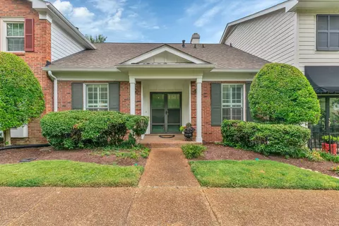 162 Jefferson Sq, Nashville, TN 37215