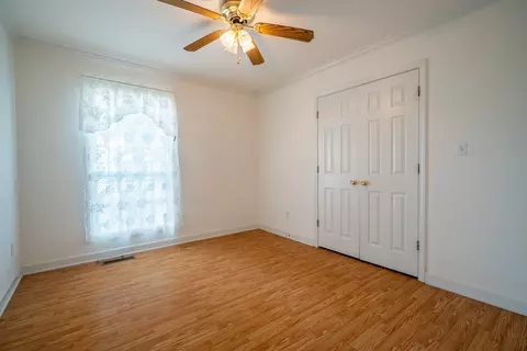 Bedroom - 775 2nd Ave S, Loretto, TN 38469 photo 1 of 4
