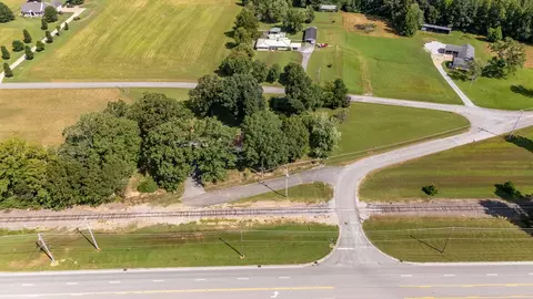 View/Area - 775 2nd Ave S, Loretto, TN 38469 photo 4 of 5