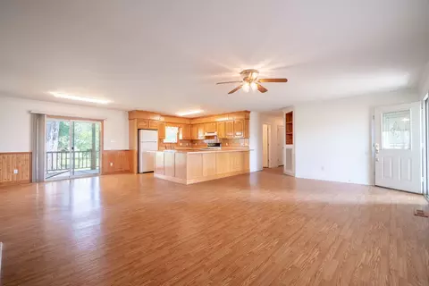 Living - 775 2nd Ave S, Loretto, TN 38469 photo 1 of 3