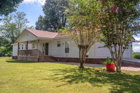 Exterior - 775 2nd Ave S, Loretto, TN 38469 photo 9 of 14
