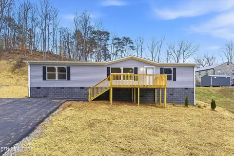 504 Short St, La Follette, TN 37766