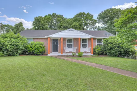 691 Harding Pl, Nashville, TN 37211