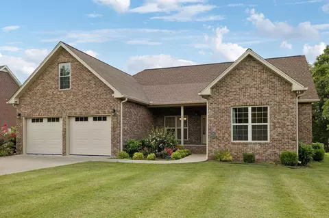 26 Deerfield Ln, Lafayette, TN 37083