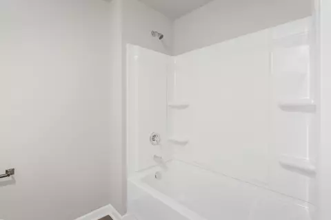 Bath - 2045 Lala Loop, White Bluff, TN 37187 photo 2 of 2