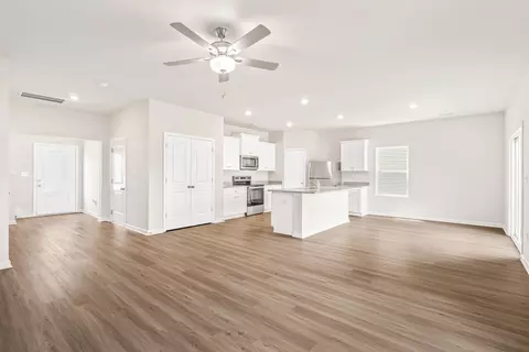 2043 Lala Loop, White Bluff, TN 37187 photo 3