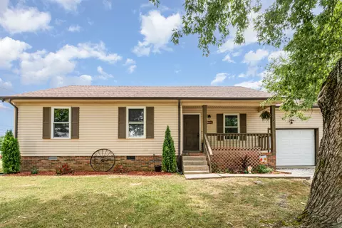 505 Bruce Jenner Dr, Clarksville, TN 37042