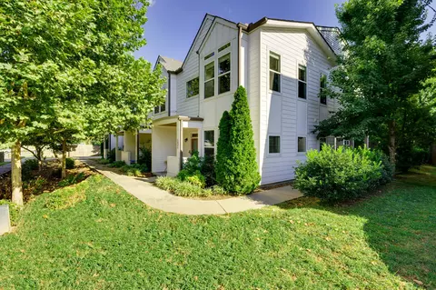1032 Maynor Ave, Nashville, TN 37216