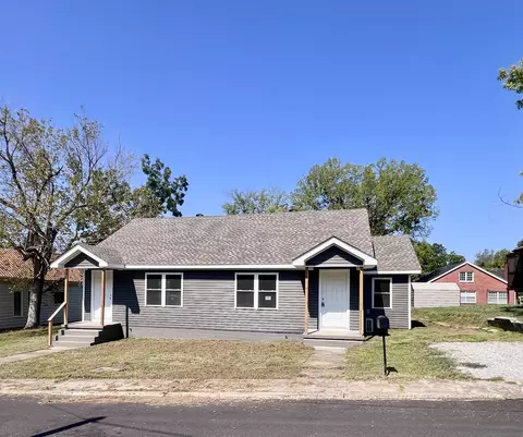 119 Maple Ave, Camden, TN 38320