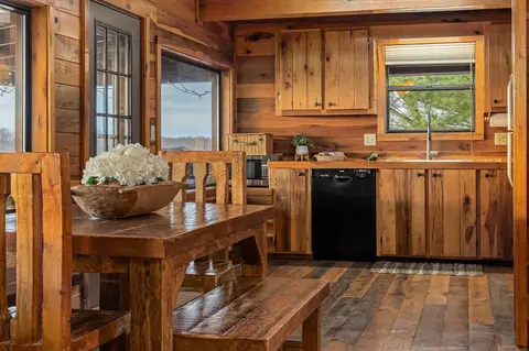 Kitchen - 207 Dillon Rd, Baxter, TN 38544 photo 1 of 3