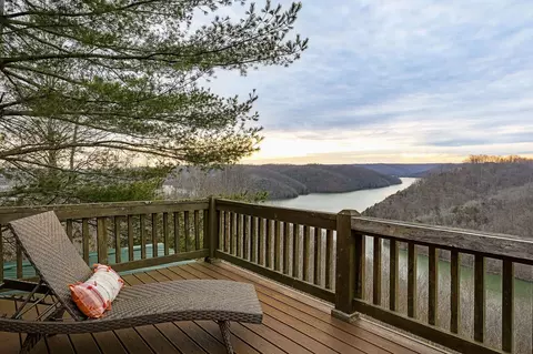 View/Area - 207 Dillon Rd, Baxter, TN 38544 photo 1 of 7