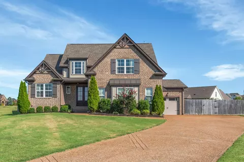 111 Sundown Cir, Gallatin, TN 37066