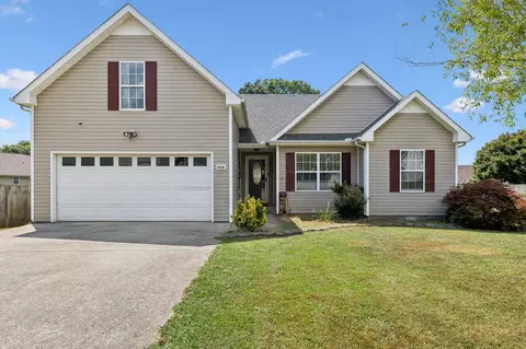 4008 Challis Dr, Clarksville, TN 37040