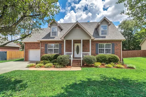 1316 Bolton Dr, Smyrna, TN 37167