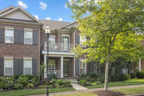1406 Burnside Dr, Franklin, TN 37067