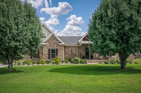 92 Hickory Grove Dr, Morrison, TN 37357 photo 4