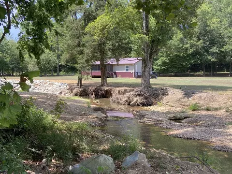 2150 Red Bank Creek Rd, Lobelville, TN 37097
