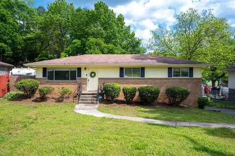 502 Gillespie Rd, Chattanooga, TN 37411