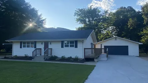 8625 Boxwood Ln, Soddy Daisy, TN 37379