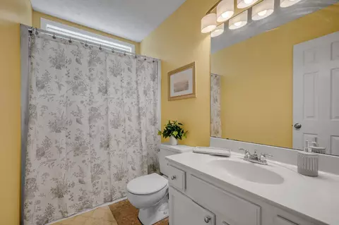 Bath - 190 Gaskins Rd, Dickson, TN 37055 photo 4 of 4