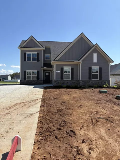 353 Neartop Ln, Murfreesboro, TN 37128