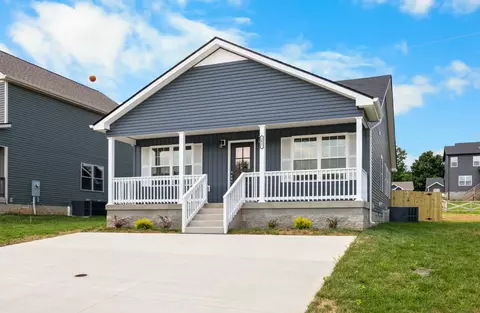 1453 Isaiah Dr, Clarksville, TN 37042