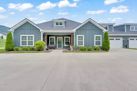 823 Wellstone Dr, Chattanooga, TN 37405