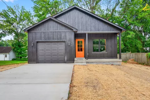 319 Third St, Guthrie, KY 42234