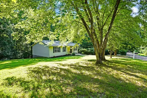 129 Beech St, Dover, TN 37058 photo 2